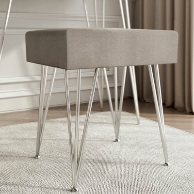 Upholstered Stool / ST031